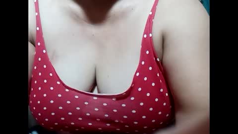 hot_boobs21 online show from February 16, 8:43 am