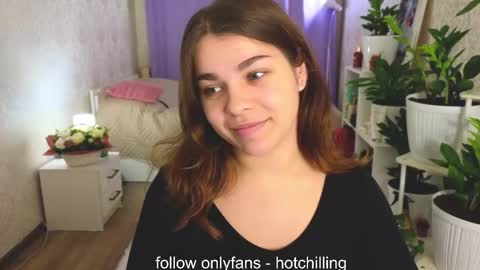 Snapshot of hot_chill__ chatting on October 15, 4:08 pm LiluCaroline online show from October 15, 4:08 pm
