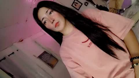 its me CLAUDIA online show from March 18, 5:13 am