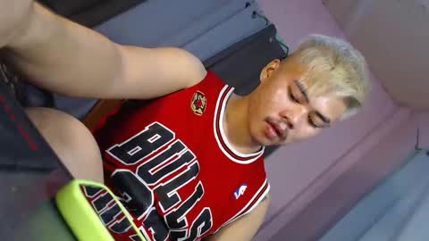 hot_emmanuel online show from April 17, 11:23 am