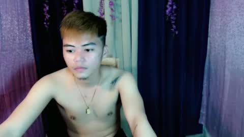Snapshot of hot_emmanuel chatting on February 18, 3:20 pm hot_emmanuel online show from February 18, 3:20 pm