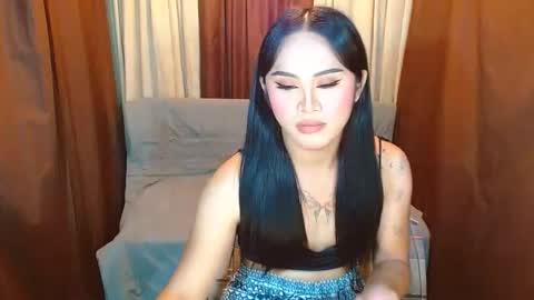 Snapshot of hot_george chatting on October 23, 1:45 pm George online show from October 23, 1:45 pm