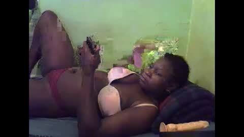 hot_girlly online show from November 11, 5:15 pm