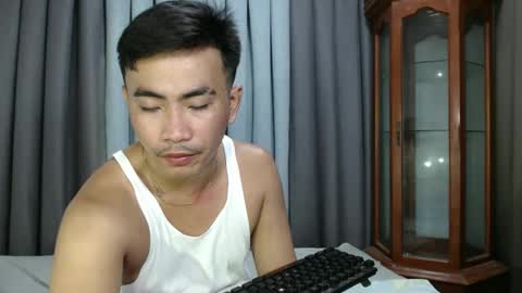 hot_khevin online show from October 19, 11:04 am