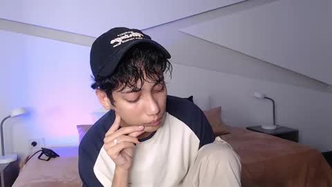 Alana online show from March 7, 9:17 pm