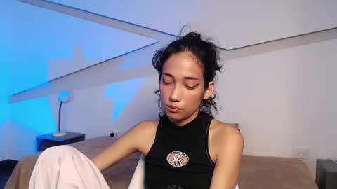 Alana online show from December 16, 10:49 pm