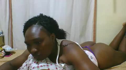 Snapshot of hot_masha chatting on October 23, 1:18 am hot_masha online show from October 23, 1:18 am