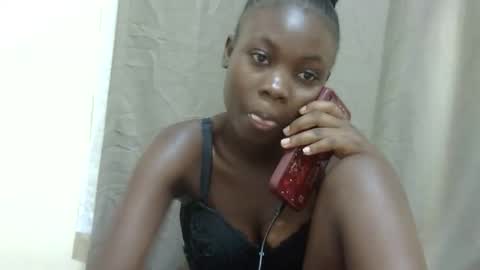 hot_melanie1 online show from May 12, 6:28 pm