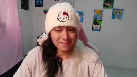 Mia online show from February 17, 2:05 pm