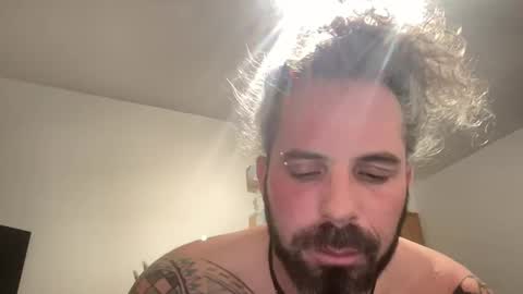 Snapshot of hot_sex83 chatting on December 26, 11:03 pm letmedoo2 online show from December 26, 11:03 pm