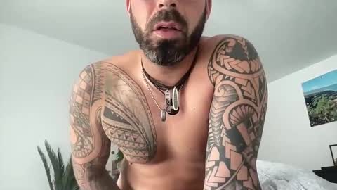 Snapshot of hot_sex83 chatting on December 9, 9:28 am letmedoo2 online show from December 9, 9:28 am