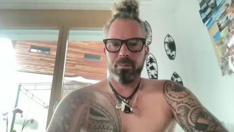 Snapshot of hot_sex83 chatting on October 1, 4:50 pm letmedoo2 online show from October 1, 4:50 pm