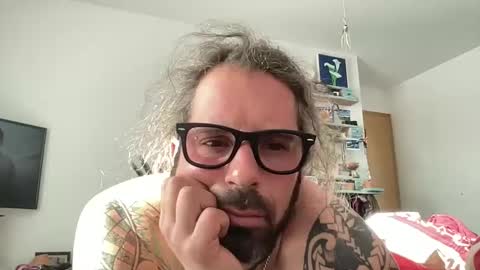 Snapshot of hot_sex83 chatting on January 27, 11:11 am letmedoo2 online show from January 27, 11:11 am