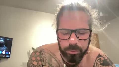 Snapshot of hot_sex83 chatting on January 28, 9:40 pm letmedoo2 online show from January 28, 9:40 pm