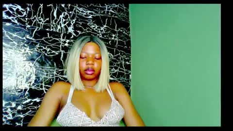 Stella online show from December 23, 1:08 am