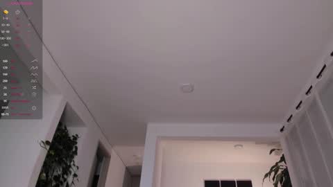 Snapshot of hotay_ chatting on September 14, 3:31 am Andrew xdres08 online show from September 14, 3:31 am