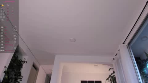 Snapshot of hotay_ chatting on October 6, 10:49 pm Andrew xdres08 online show from October 6, 10:49 pm