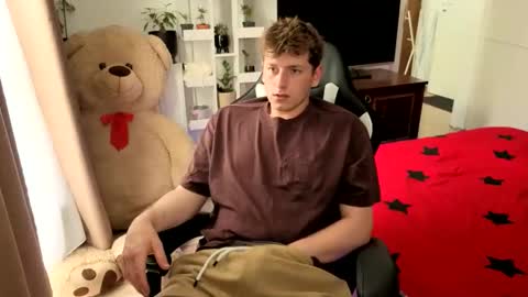 Hotboyshorny online show from June 9, 9:42 am