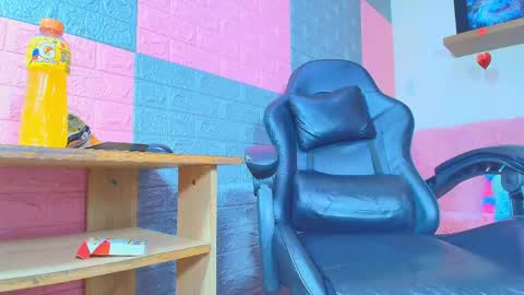 Hotcakes online show from April 19, 3:40 am