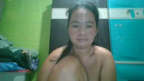 hotchicks4uxx online show from March 12, 10:50 pm