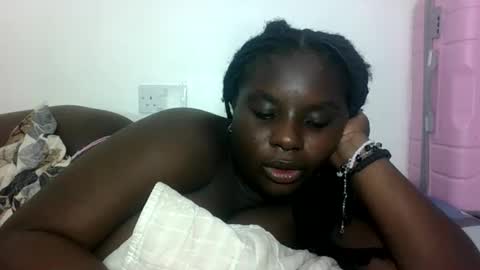 Snapshot of hotebbbyy chatting on October 8, 12:29 am EBBY online show from October 8, 12:29 am