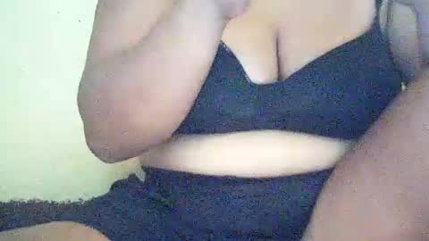 hotflowerclit online show from June 17, 12:59 am