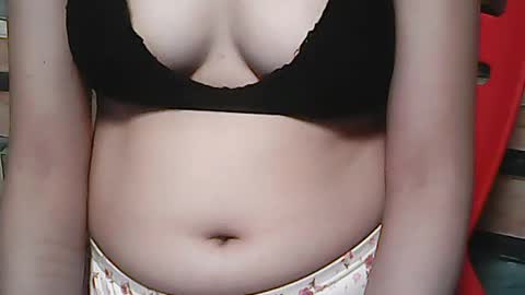hotfuntasypinay online show from June 20, 2:29 am