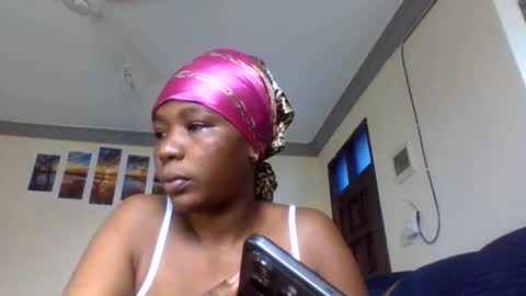 Hotgirlchawowo25 online show from May 3, 9:26 am