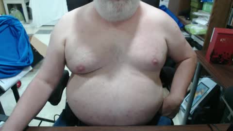 Snapshot of hotgrandpa594u chatting on September 30, 5:12 pm hotgrandpa594u online show from September 30, 5:12 pm