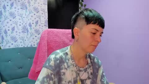 Snapshot of hothannah_ chatting on September 24, 2:29 am hannah online show from September 24, 2:29 am