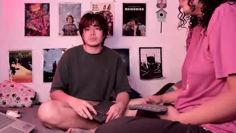 Sam and Nico online show from March 1, 2:27 am