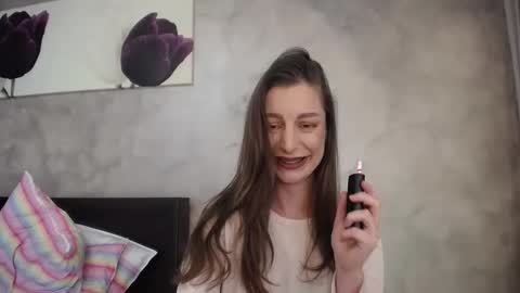 Lia   online show from March 8, 1:04 pm