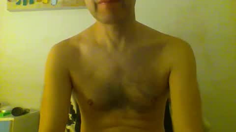 Snapshot of hotitan chatting on October 19, 4:39 am hottitan twitter Marianoshcam online show from October 19, 4:39 am