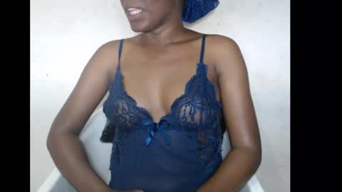 hotjessie0 online show from October 25, 8:24 am