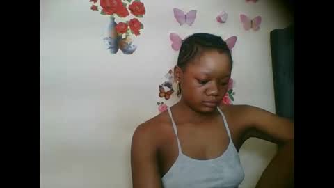 Snapshot of hotjeylee chatting on October 1, 8:35 am LOYCE online show from October 1, 8:35 am