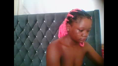 LOYCE online show from December 19, 7:15 am