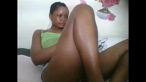 Snapshot of hotjeylee chatting on October 17, 7:07 pm LOYCE online show from October 17, 7:07 pm