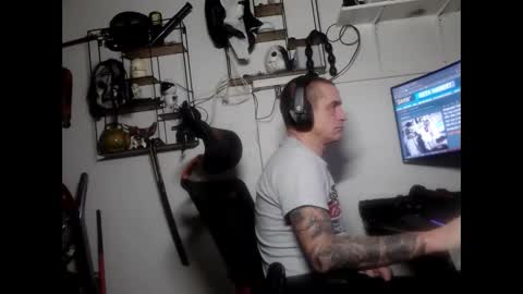 hotkinkytat online show from January 31, 2:37 am