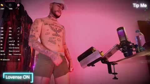 HoTLatinoX20CM online show from February 14, 7:49 pm