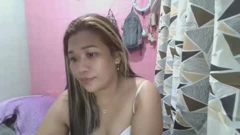 hotlavender online show from March 30, 11:43 am