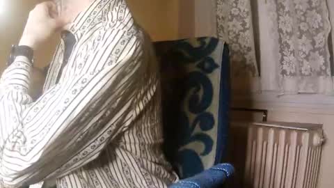 hotleopold online show from February 1, 1:13 am