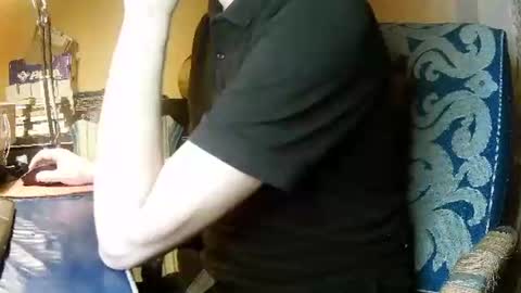 hotleopold online show from December 7, 11:18 pm