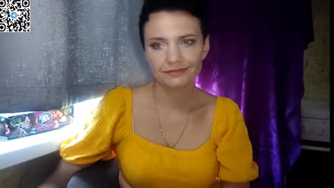 hotmamaqueen234 online show from June 27, 12:00 pm