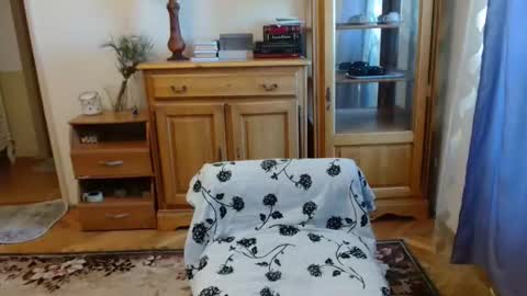 hotmaria73 online show from June 9, 6:35 am