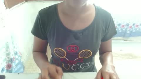 hotmeljean2002 online show from March 7, 7:19 am