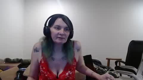hotmodel1984 online show from March 26, 1:55 am