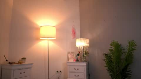 Molly online show from November 1, 5:28 am