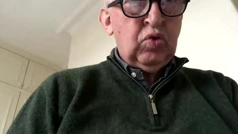 Snapshot of hotmuff99 chatting on February 23, 4:02 pm hotmuff99 online show from February 23, 4:02 pm