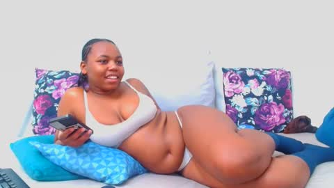 Snapshot of hotsmalltitsx chatting on September 22, 11:09 pm hotsmalltitsx online show from September 22, 11:09 pm