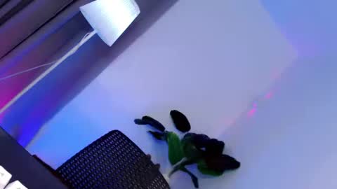 Snapshot of hotterthansex2 chatting on October 15, 9:26 pm hotterthansex2 online show from October 15, 9:26 pm